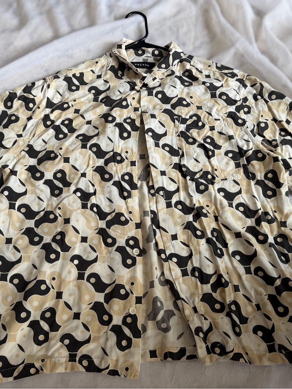 PacSun Cream & Black Geometric Button-Down Shirt